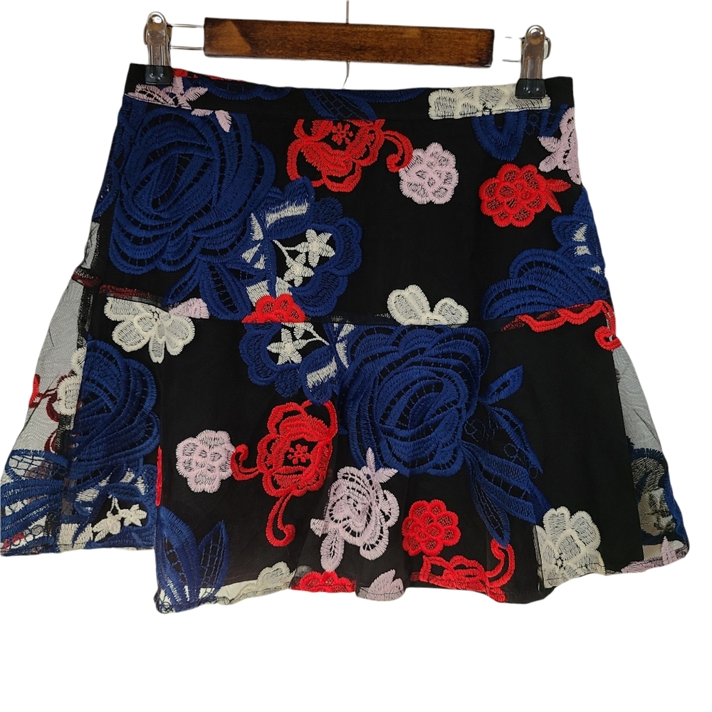 Devlin Floral Embroidered Mini Skirt 2